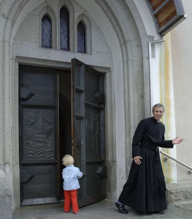 NEUGIERIG? Erkenntnisse eines Ex-Pfarrers! - Anton mit Töchterchen Dorothea NEUGIERIG? Erkenntnisse eines Ex-Pfarrers! - Anton mit Töchterchen Dorothea